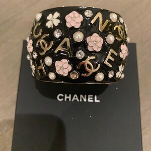 Chanel Bracelet/cuff